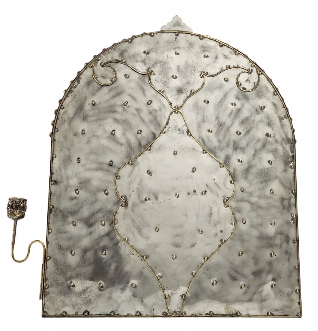 A large decorative Menorah, impressive, in the Turkmen style, made of silver-plated metal and set - Image 4 of 13