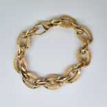 Gold bracelet 14K, signed by the manufacturer and the purity of the gold tested, Weight: 9.66 grams,