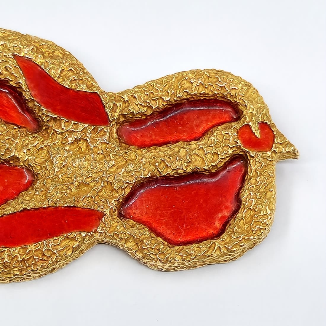 18k gold textured brooch designed by Georges Braque, a rare 18k gold textured brooch from 1963, a - Image 5 of 14