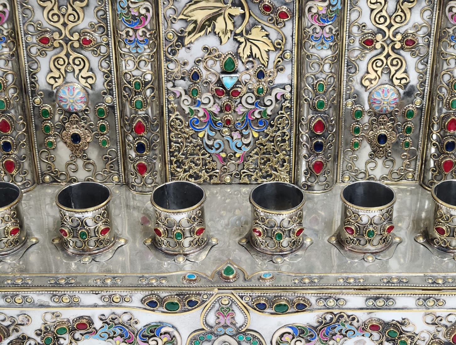 A large decorative Menorah, impressive, in the Turkmen style, made of silver-plated metal and set - Image 11 of 13