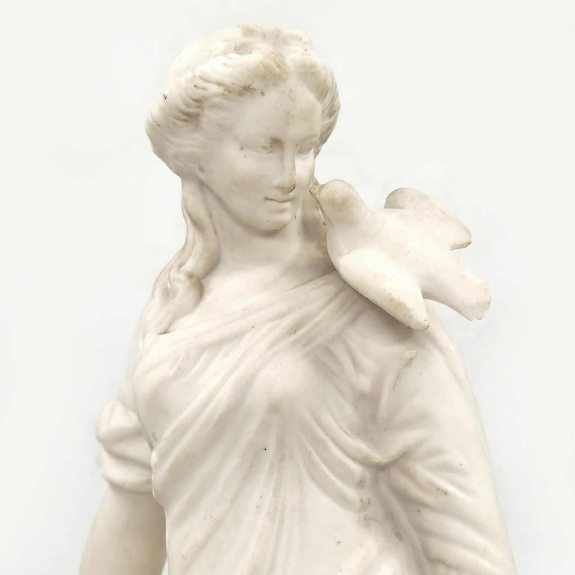 An antique English 'Parian ware', sculpture from the 19th century, in the image of the earth goddess - Bild 5 aus 6