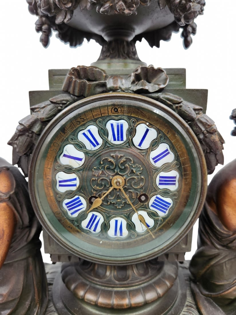 A high-quality and particularly impressive antique French mantel clock from the end of the 19th - Bild 3 aus 17