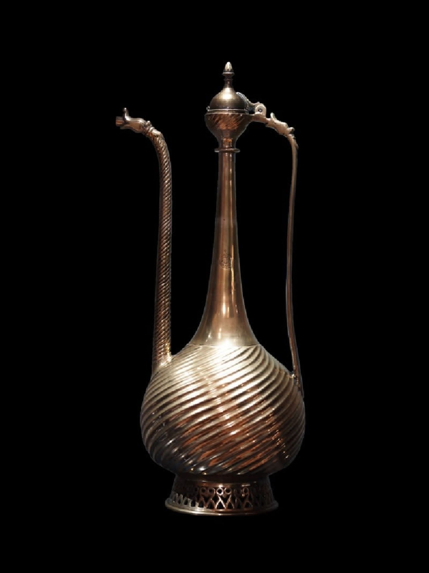 Chinese jug made of blackened brass, made in the style of ancient Indian jugs of first half of the - Bild 5 aus 5