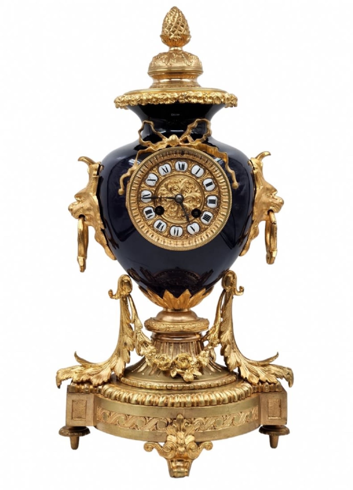 French Garniture set, from the 19th century, louis XVI or Louis XV style, includes: a mantle clock - Image 7 of 14