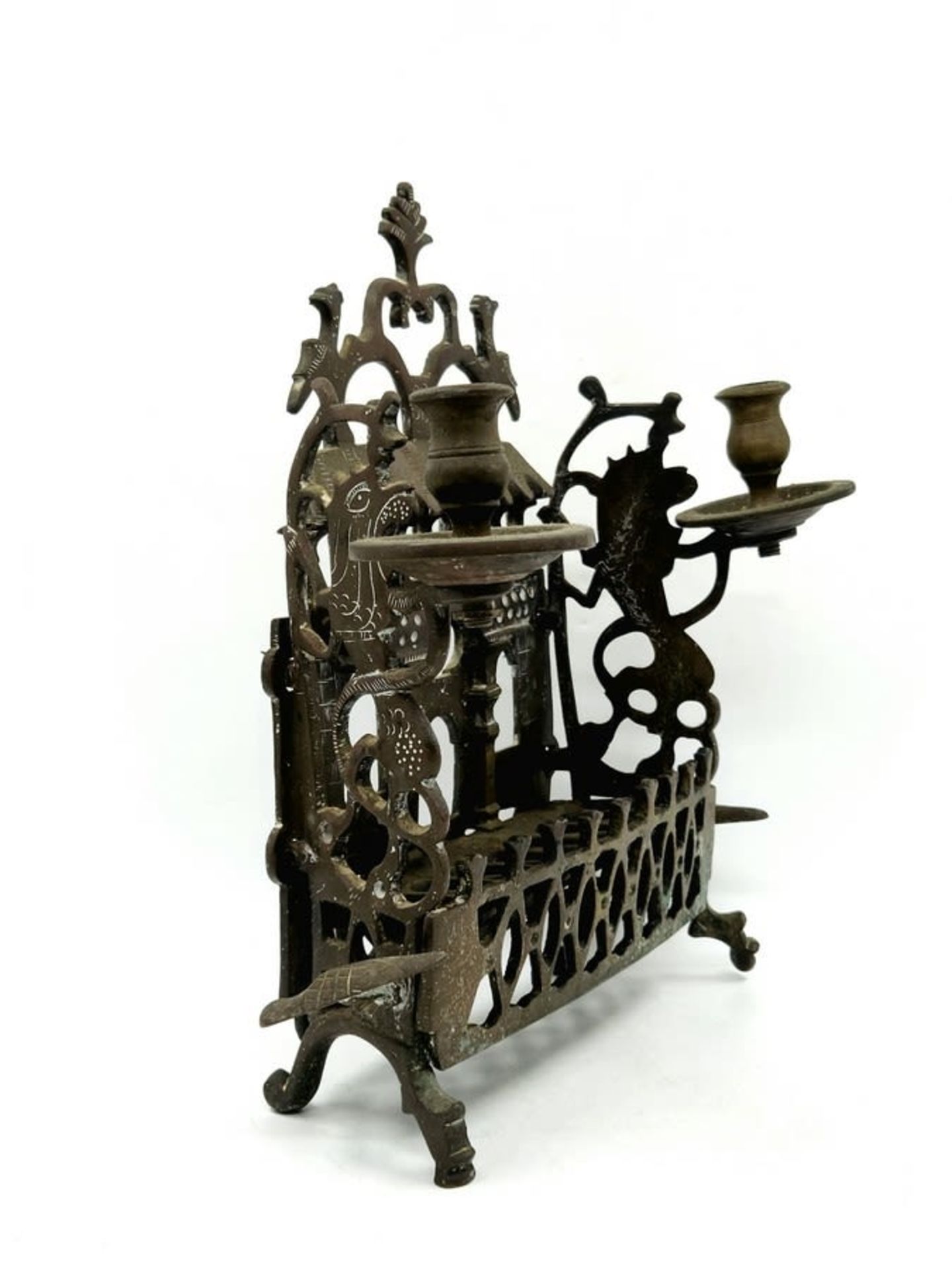 An antique menorah, 18th century, Eastern Europe (apparently Poland), made of bronze, the back is - Image 2 of 5