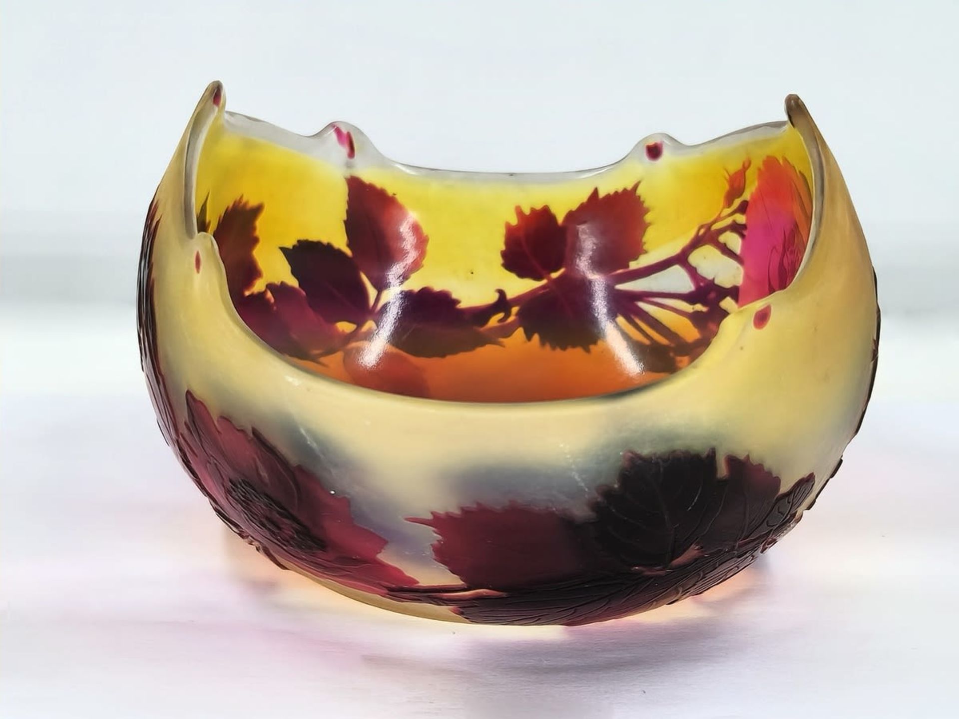 Emile Galle French glass bowl from the Art Nouveau period, a rare model, decorated and signed with a - Image 7 of 8