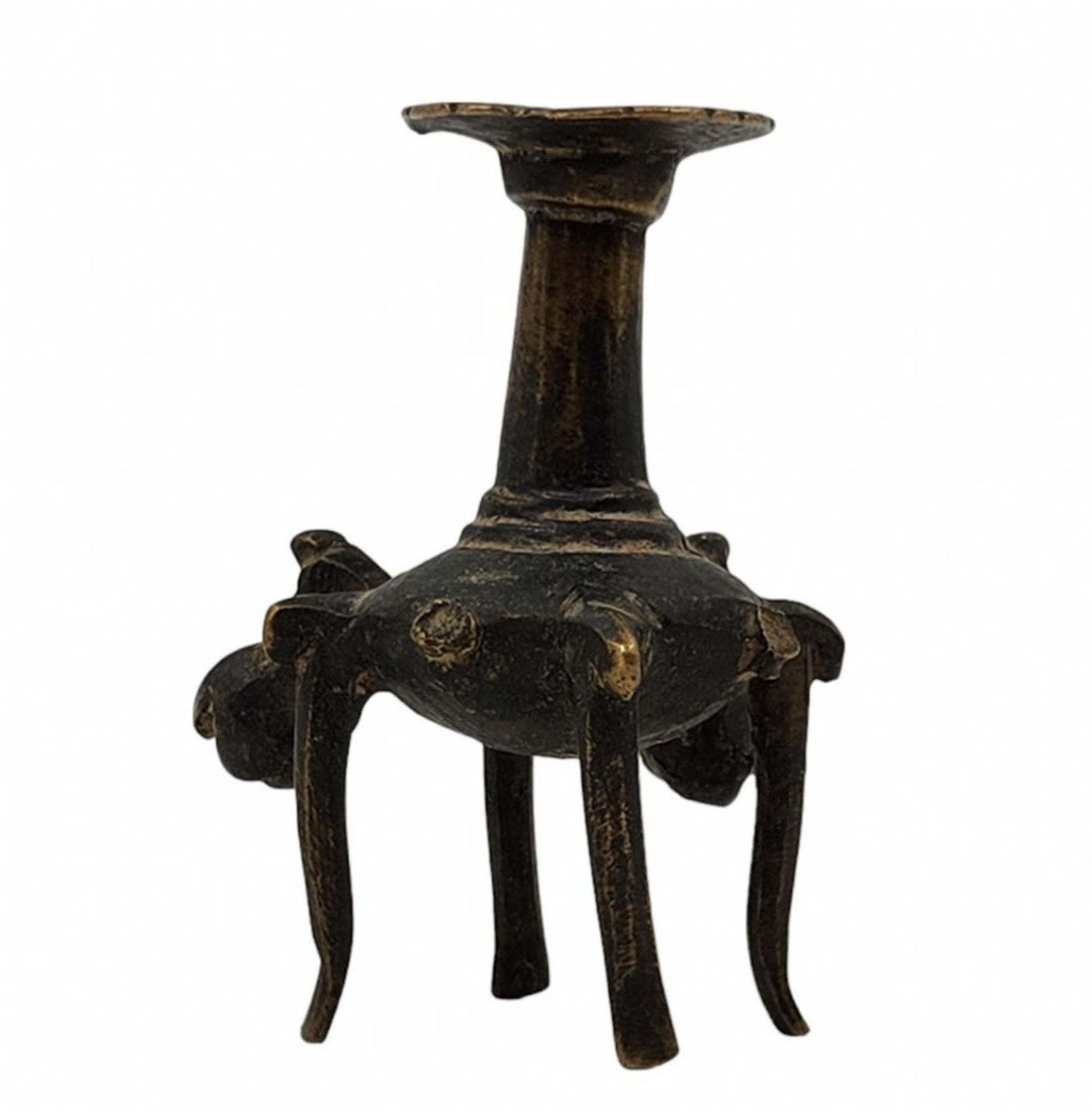 An antique Indian vessel for cosmetics, made of bronze, 18th century, some of the bells are - Bild 3 aus 3