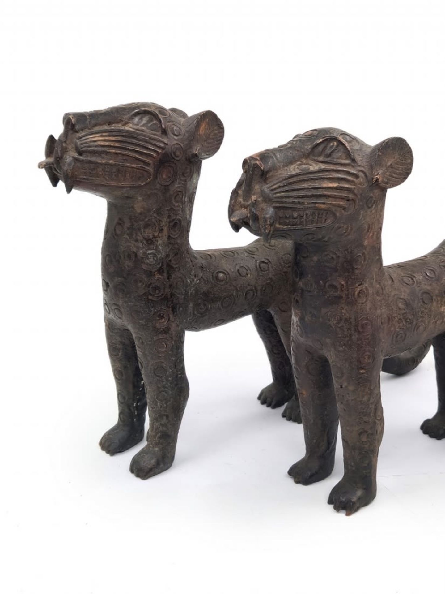 A pair of antique African statues, around hundred years old, in the form of panthers, made in ' - Image 4 of 8