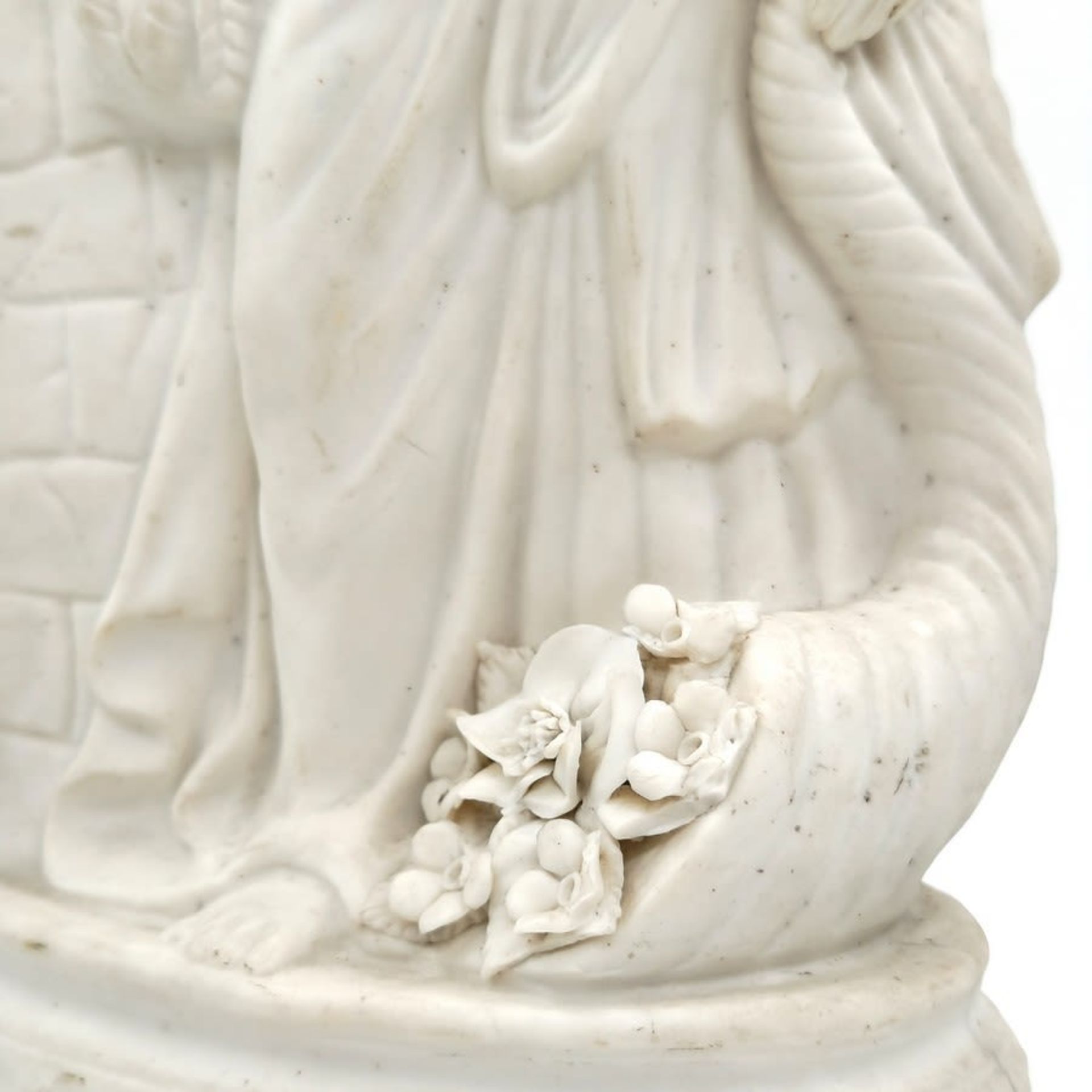 An antique English 'Parian ware', sculpture from the 19th century, in the image of the earth goddess - Bild 6 aus 6
