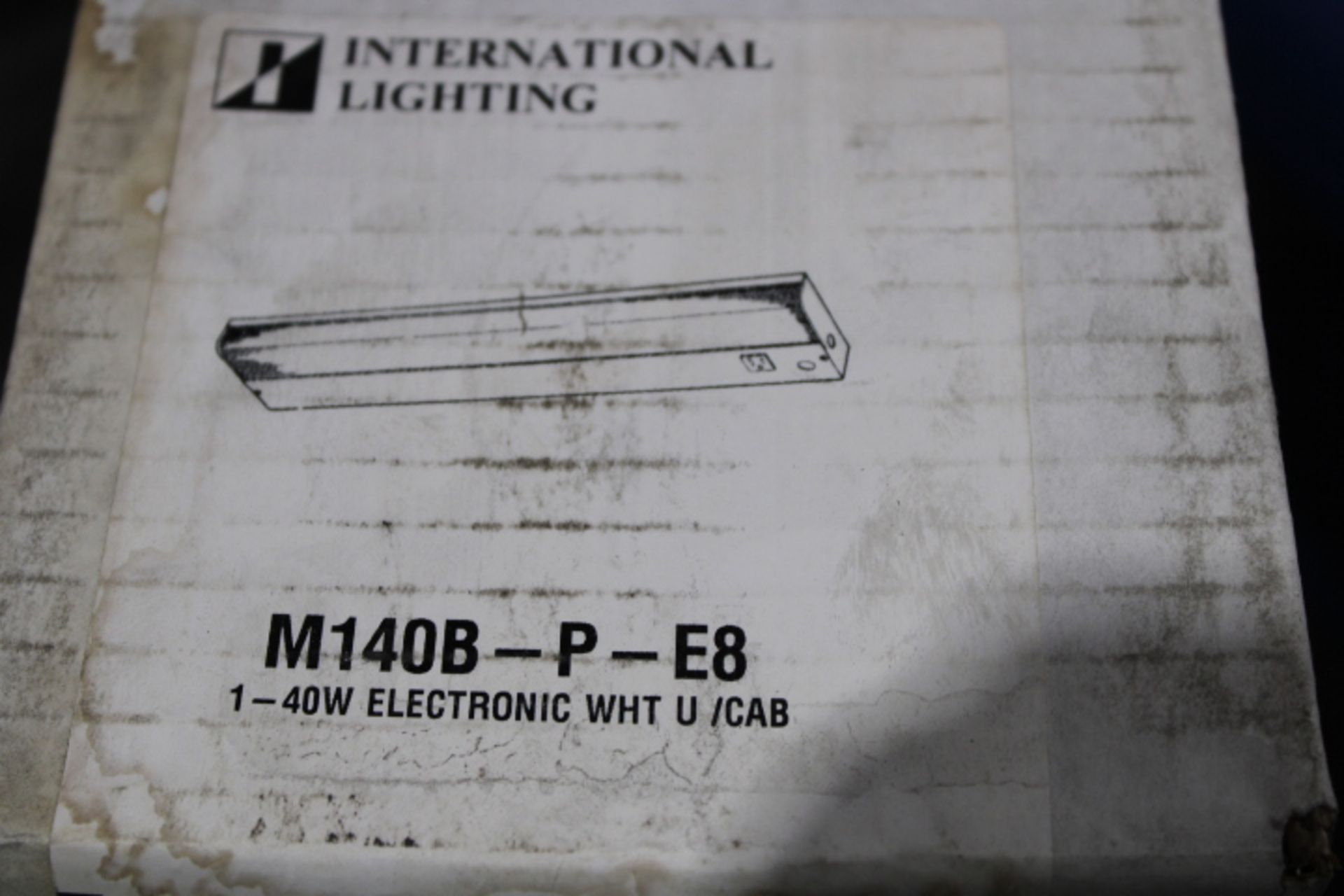 1x International Lighting MFG Co M140B-P-E8 Indoor Lighting EA