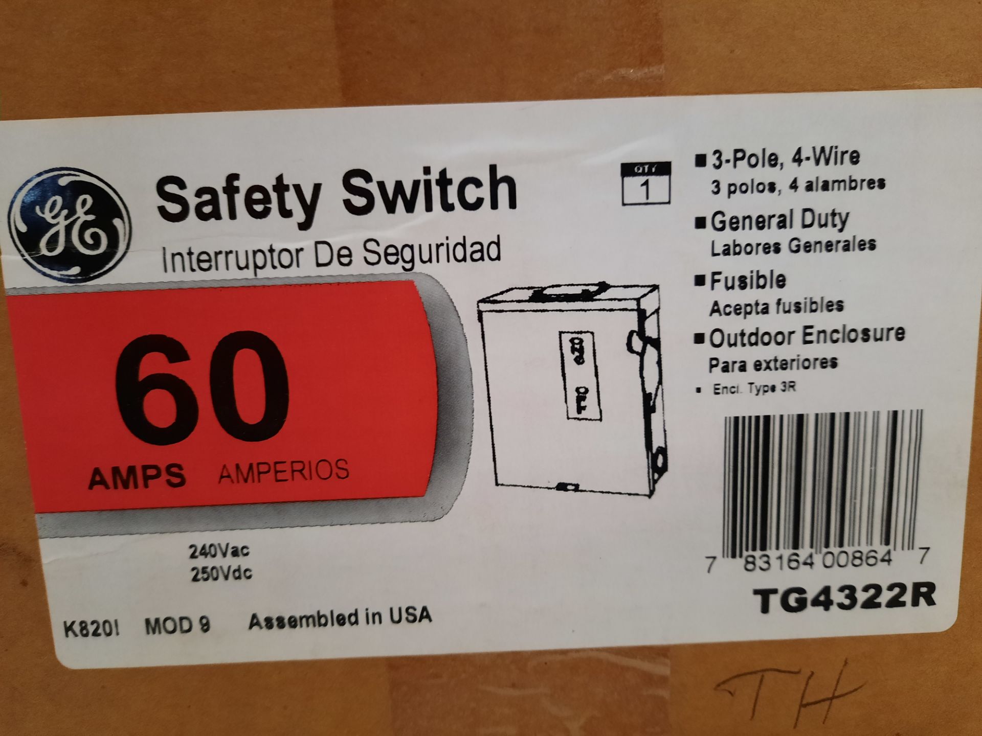 1x GE TG4322R Safety Switches TG 3P 60A 240V 50/60Hz 3Ph Fusible 4Wire EA Nema 3R