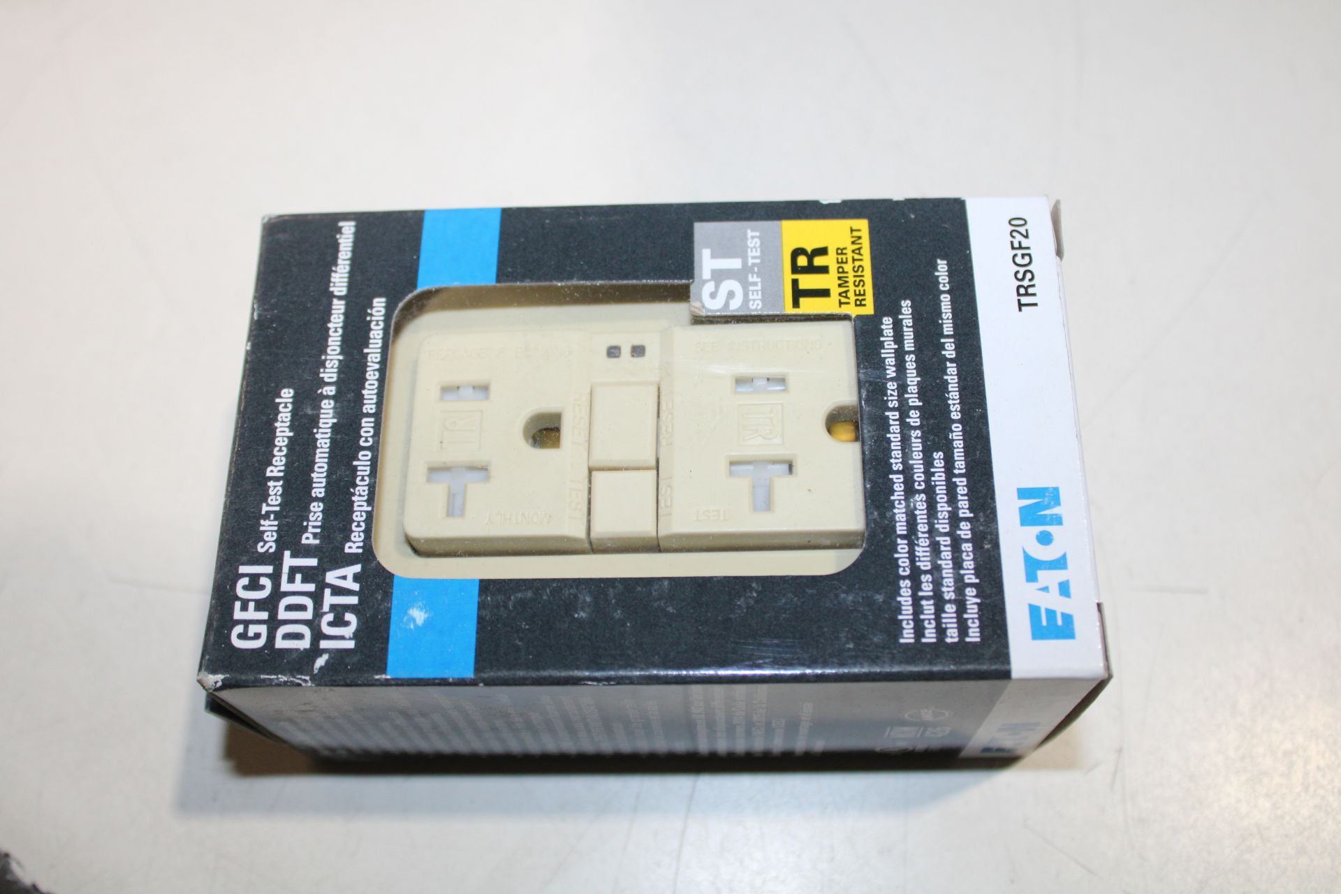 2x Eaton TRSGF20V-SPL Outlets 20A 125V Ivory EA