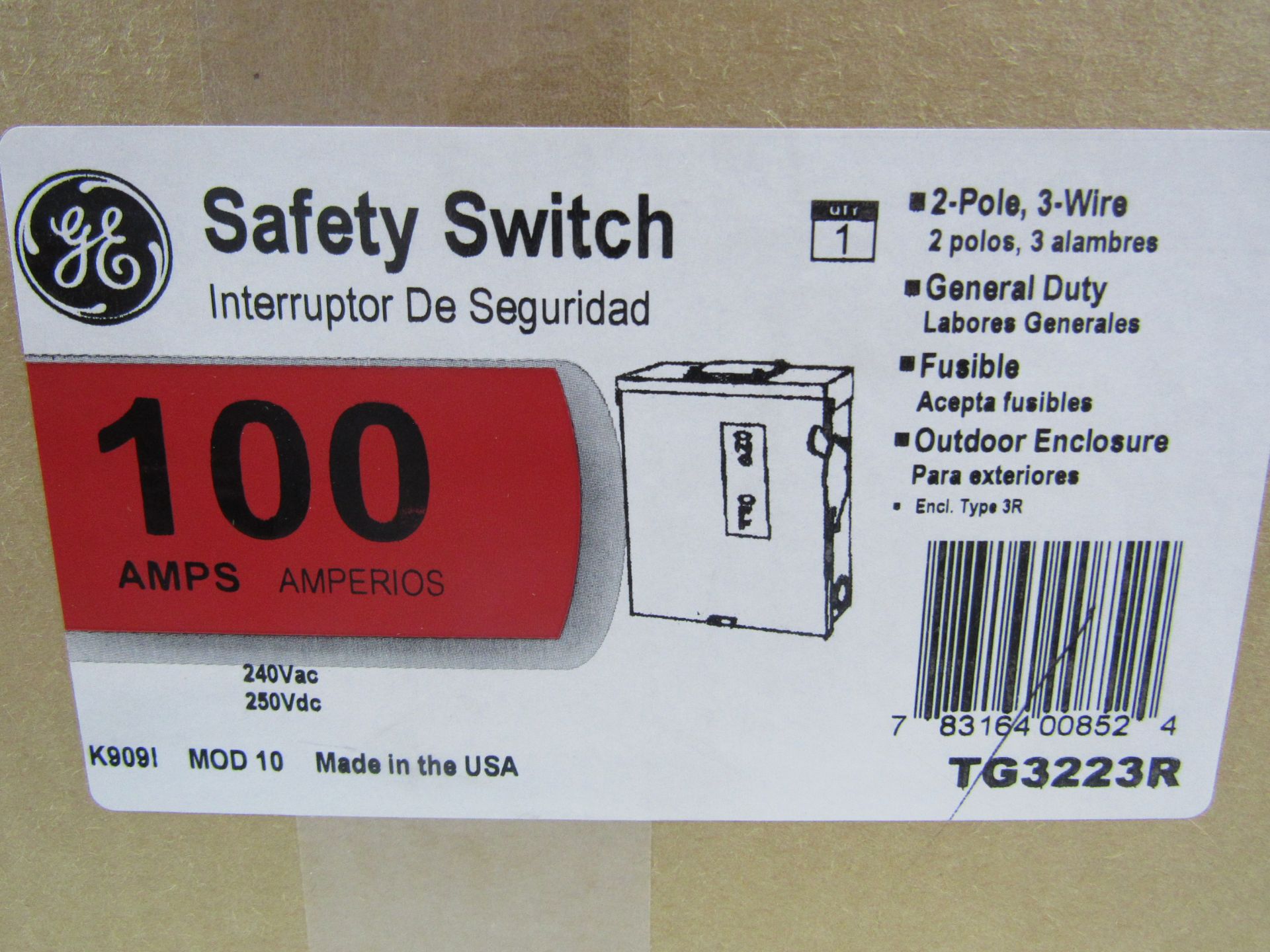 1x GE TG3223R Safety Switches TG 2P 100A 240V 50/60Hz 1Ph Fusible 3Wire EA NEMA 3R