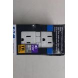 4x Eaton TRSGFA15W-BX-LW Outlets EA