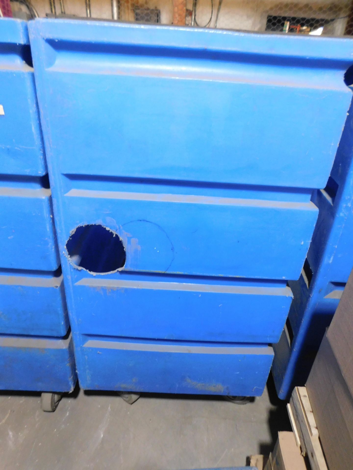 1X Large Blue Poly Truck Linen Cart With Hole - Image 3 of 3