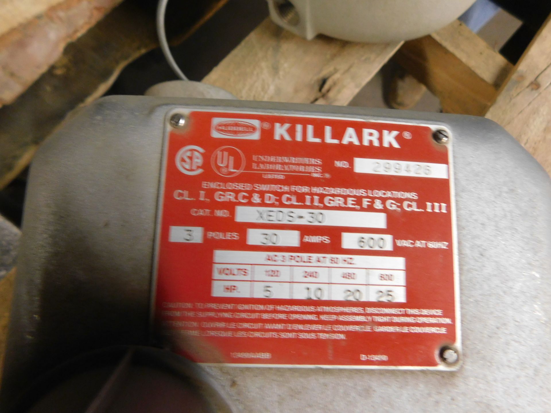 1X Xeds-30 Killark 3 Pole 30A Exp Prf Enclosure - Image 2 of 2