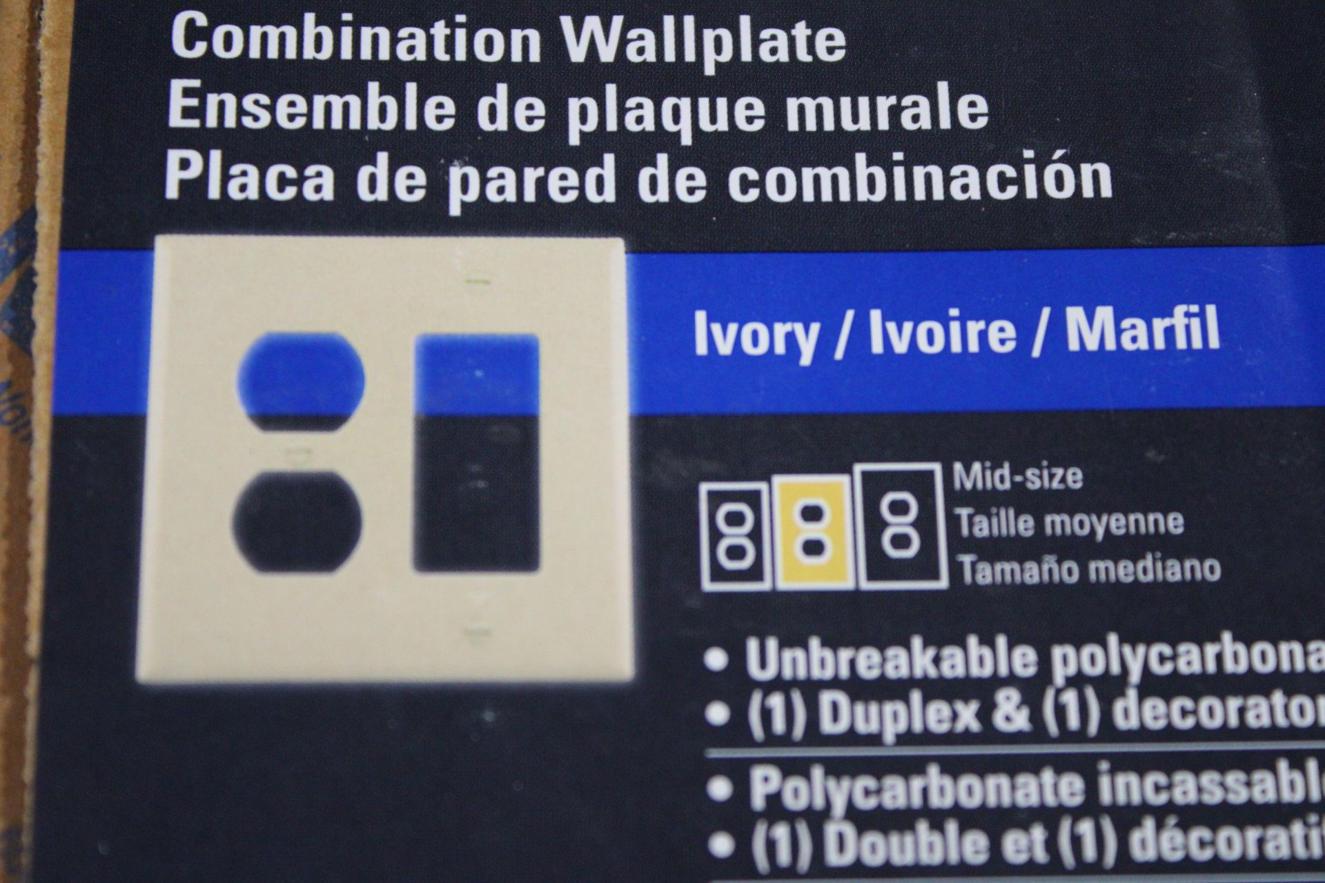 100x Eaton PJ826V-F-L Wallplates and Accessories EA