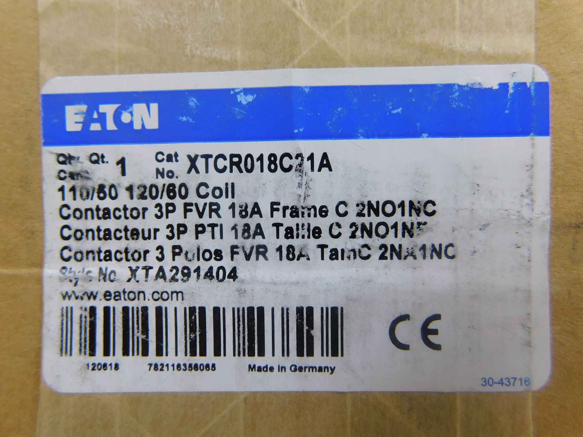 10x Eaton XTCR018C21A Other Contactors Reversing 3P 18A 120V 50/60Hz C Frame 2NO 1NC EA