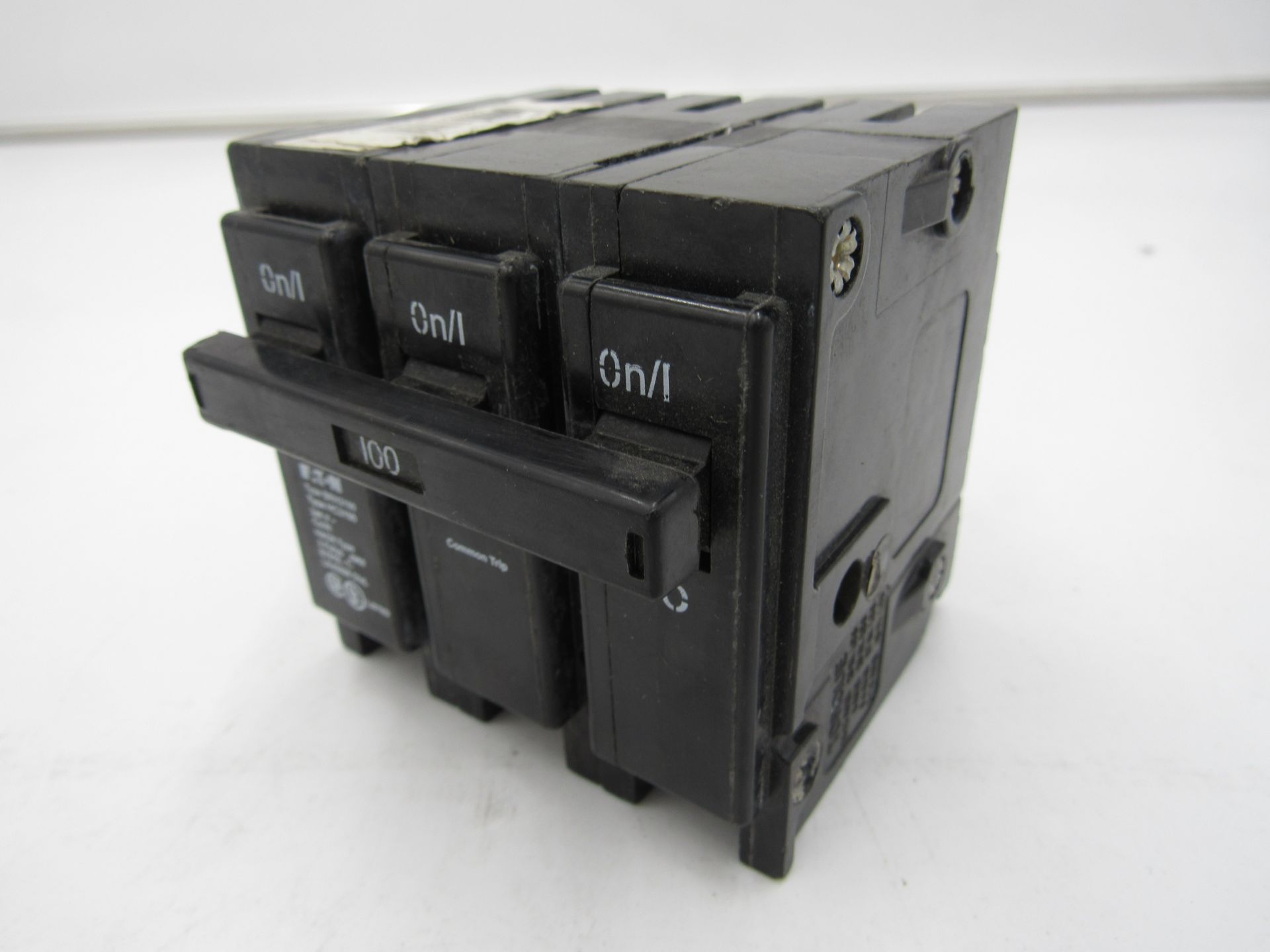 10x Eaton BRH3100 Miniature Circuit Breakers (MCBs) BR 3P 100A 240V 50/60Hz 3Ph EA