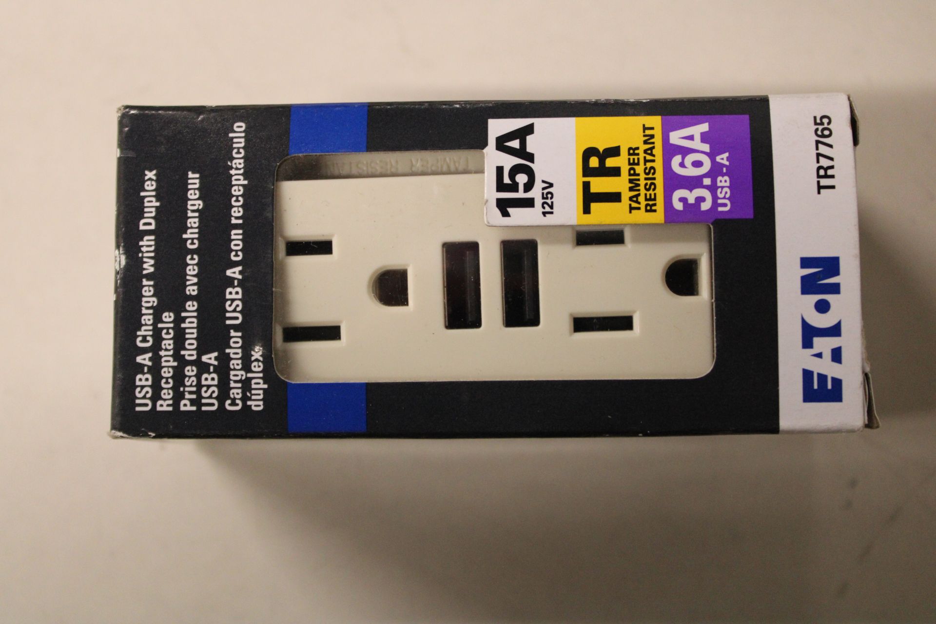 55x Eaton TR7765LA-BOX Outlets EA