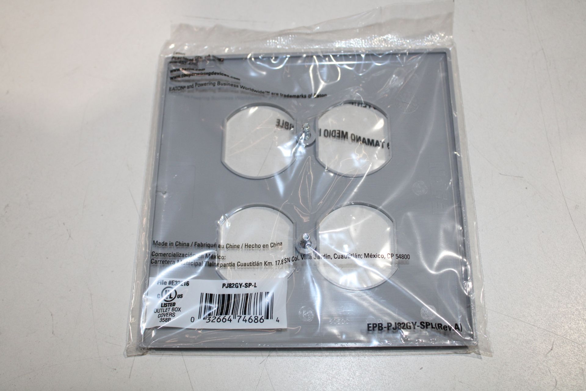 100x Eaton PJ82GY-SP-L Wallplates and Accessories EA