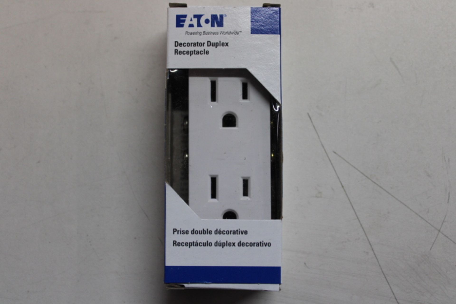 10x Eaton 1107W-BX-LW Outlets 15A 125V EA