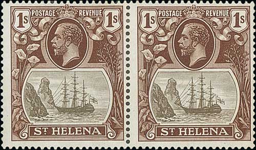 1922 1/- Grey and brown, horizontal pair, right stamp with torn flag variety, fine mint. S.G.