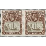 1922 1/- Grey and brown, horizontal pair, right stamp with torn flag variety, fine mint. S.G.