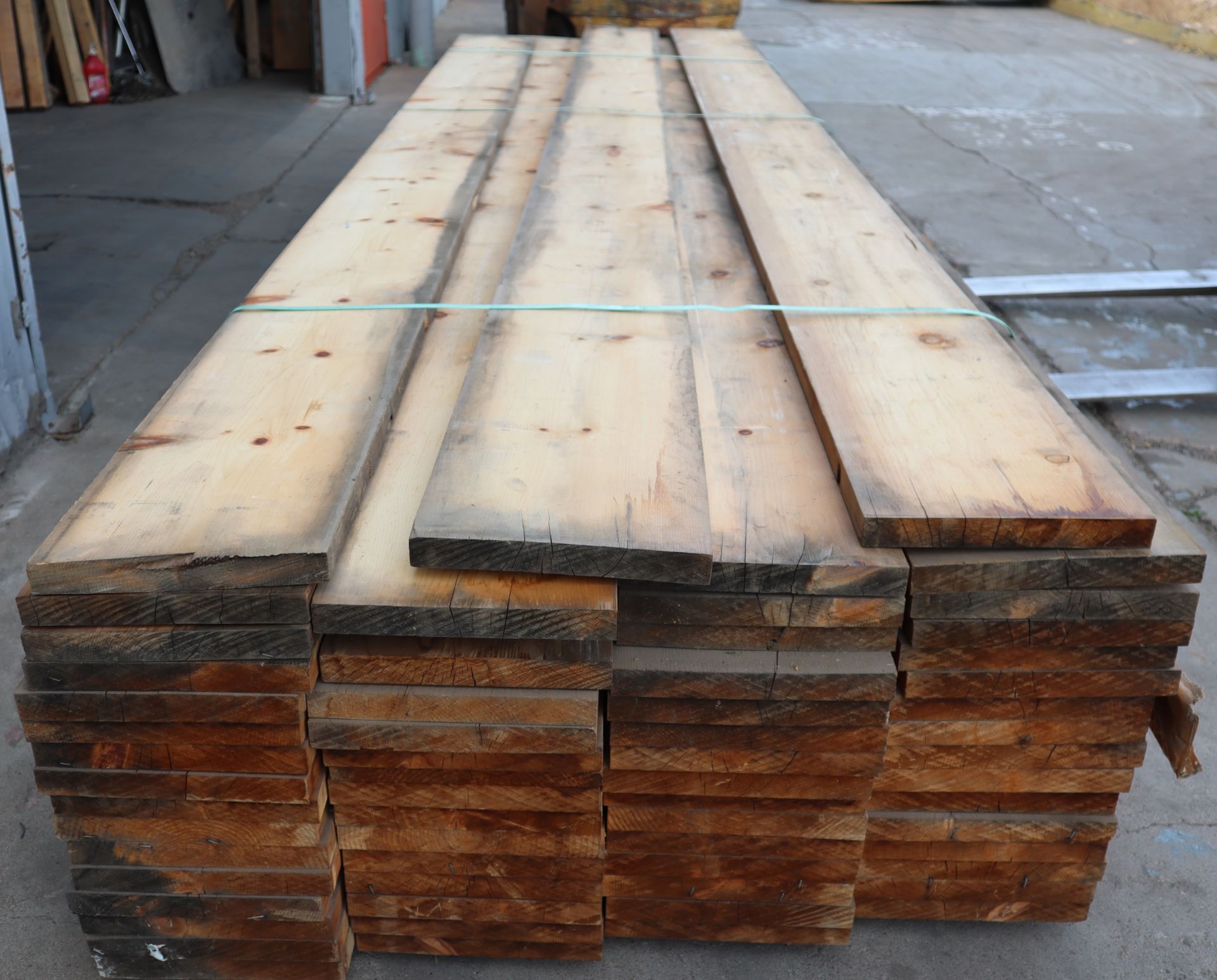1,102 BFT #2 & Btr Sugar Pine, Kiln Dried, S2S- HV 5/4x12"x14' Long - Image 2 of 5