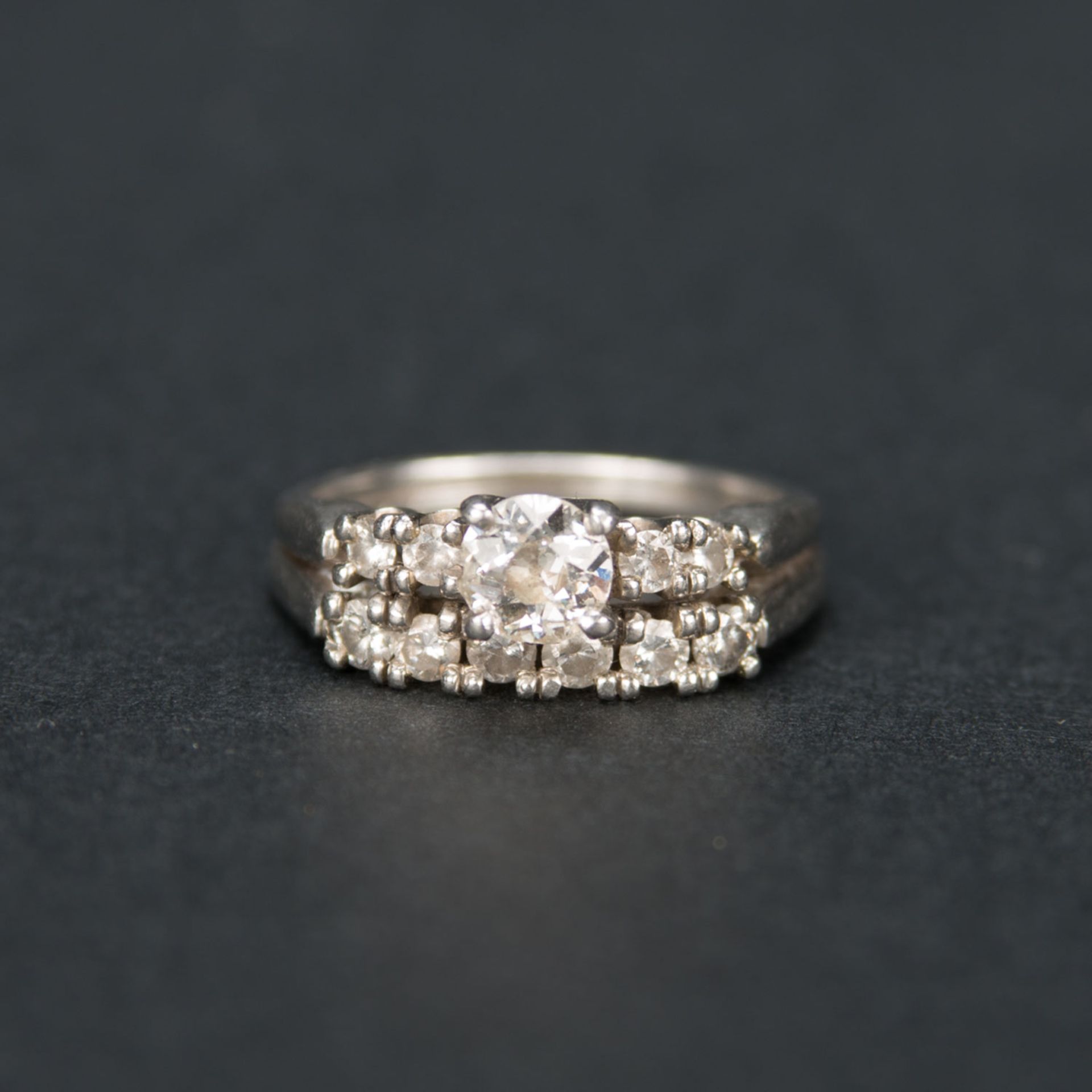Ladys Ring with Diamonds - Image 3 of 3