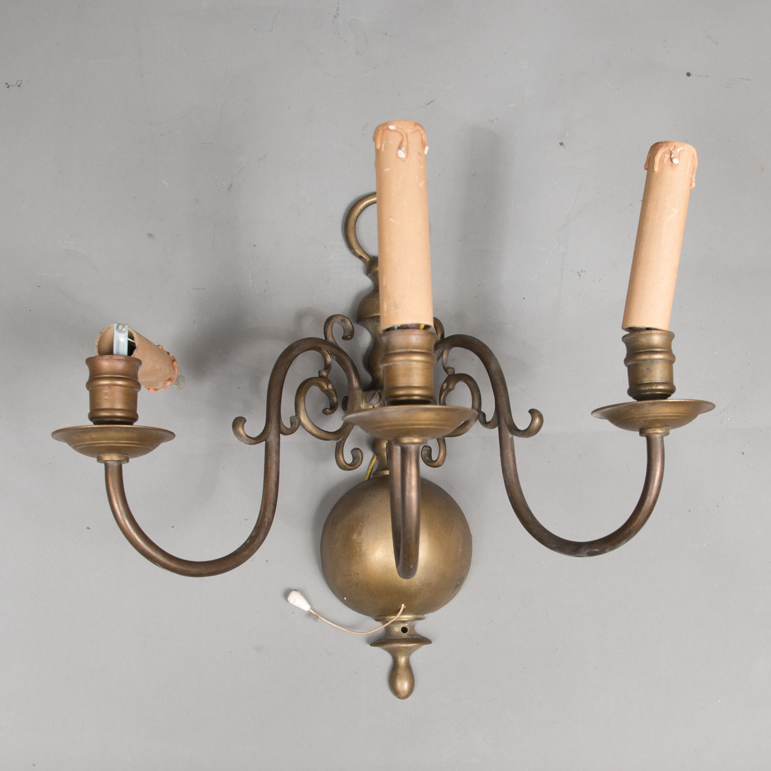 Pair of Flemish Wall Lights - Image 3 of 3