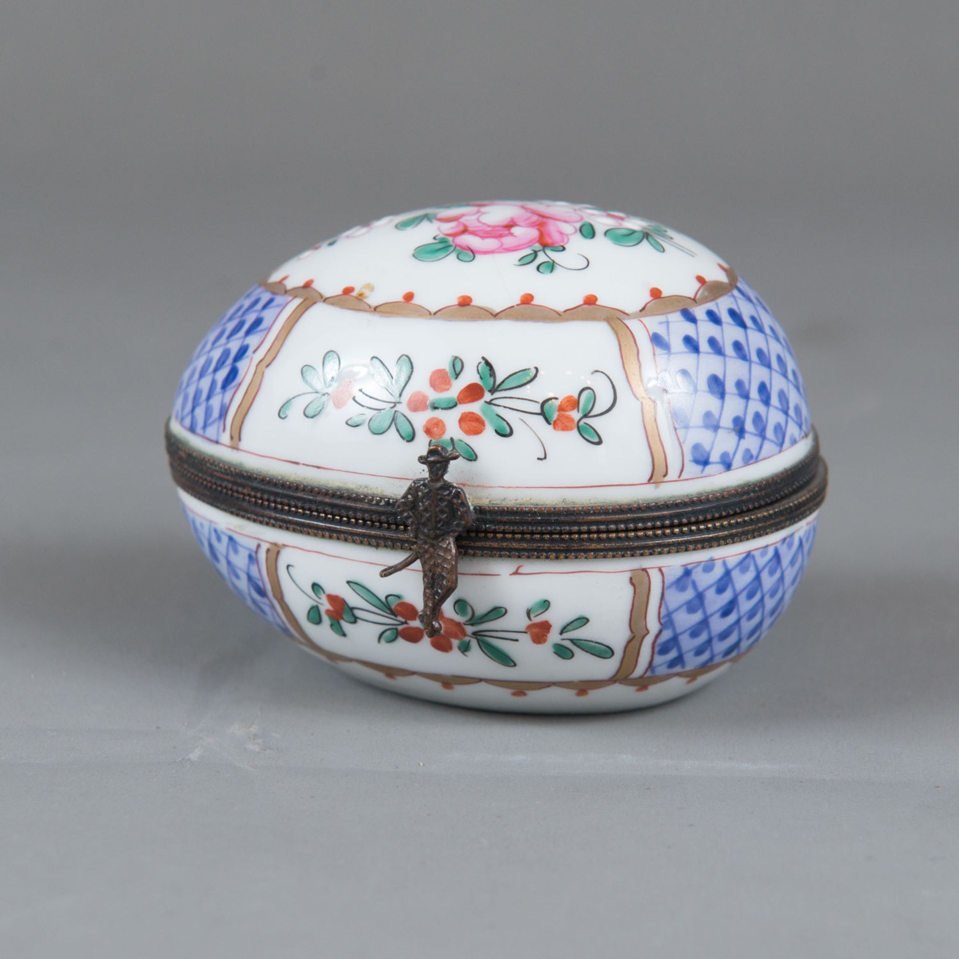 Porcelain Egg - Image 3 of 5