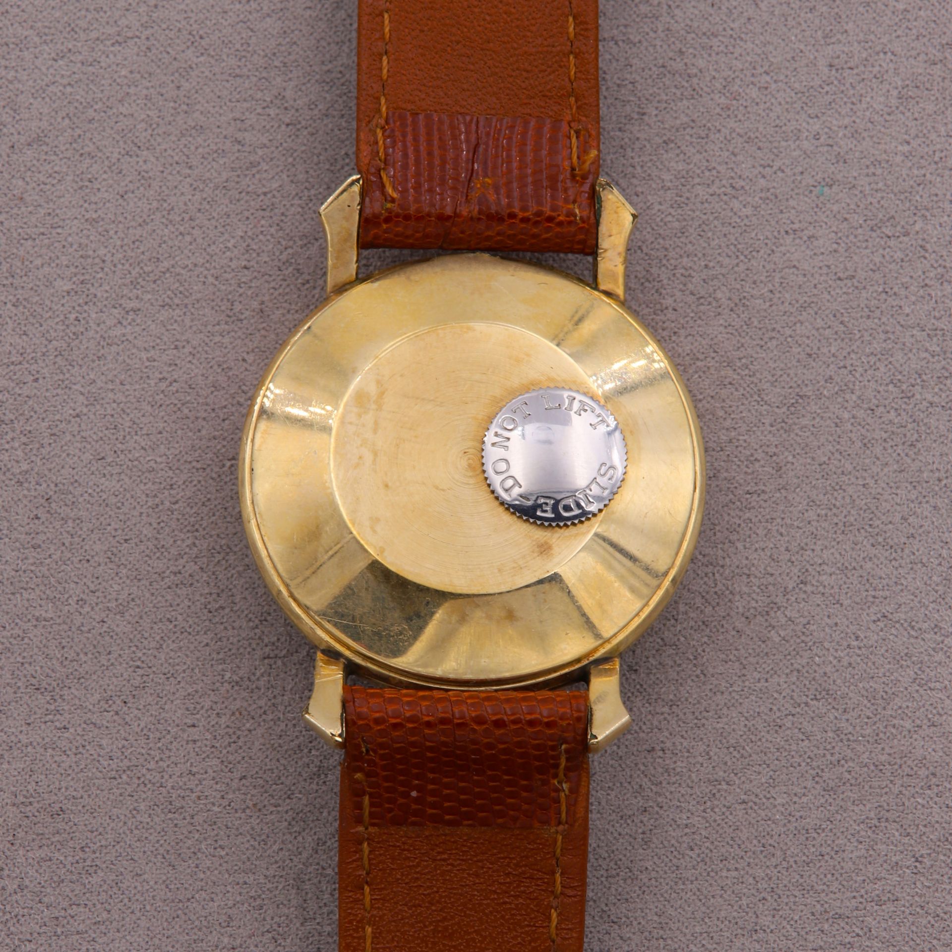 LECOULTRE FUTUREMATIC, EN OR PLAQUÉ - Vers 1974 - Image 2 of 2