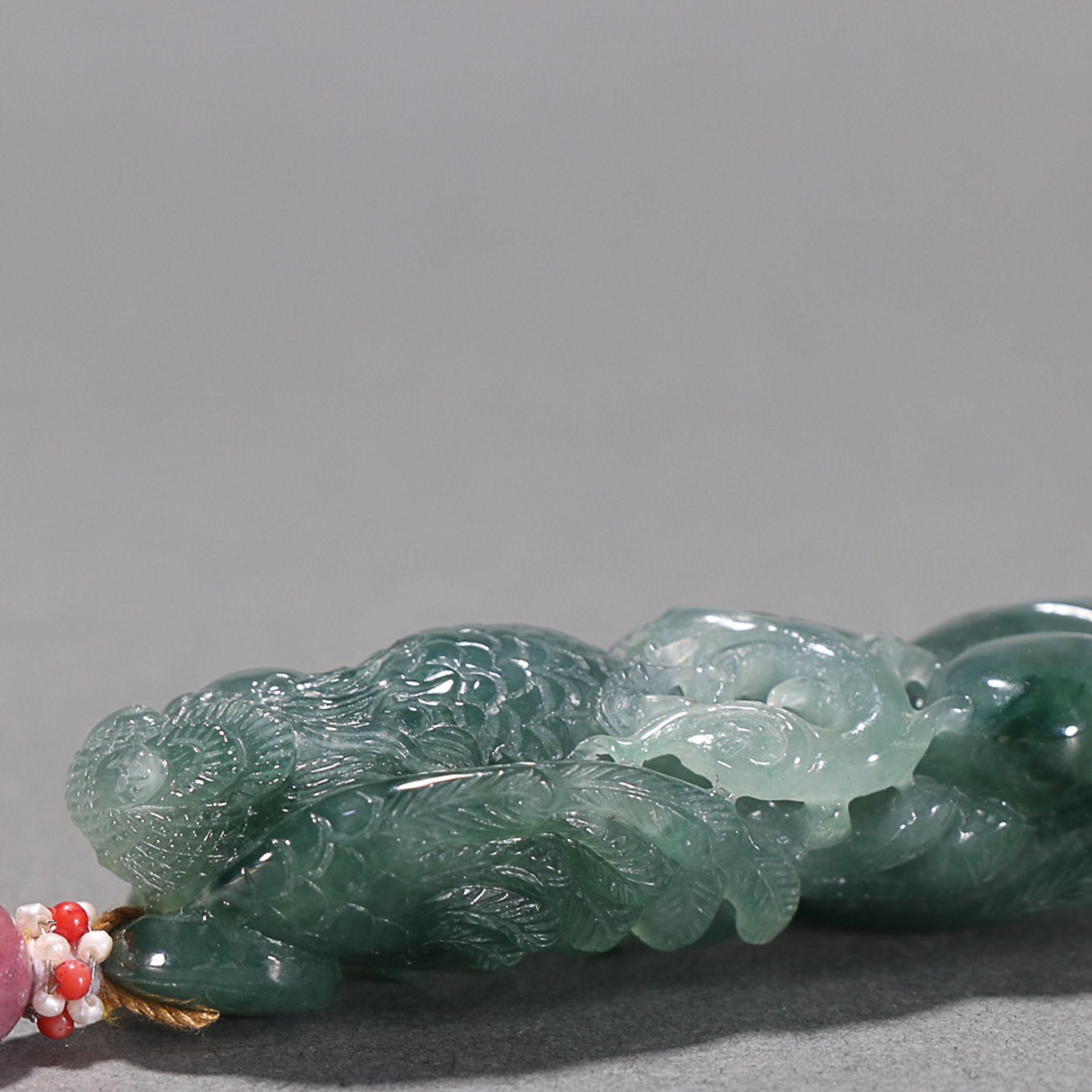 JADEITE CARVING OF A PHOENIX - Image 9 of 9