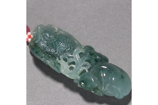 JADEITE CARVING OF A PHOENIX - Image 3 of 9