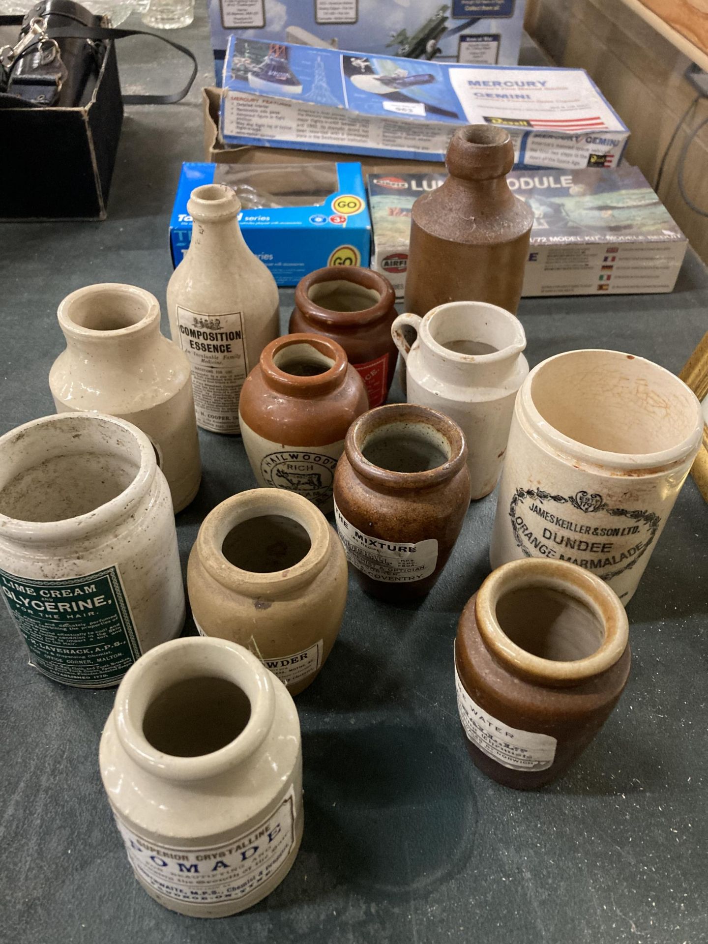 A GROUP OF VINTAGE STONEWARE JARS AND BOTTLES, SOME WITH NEWER LABELS - Image 3 of 3