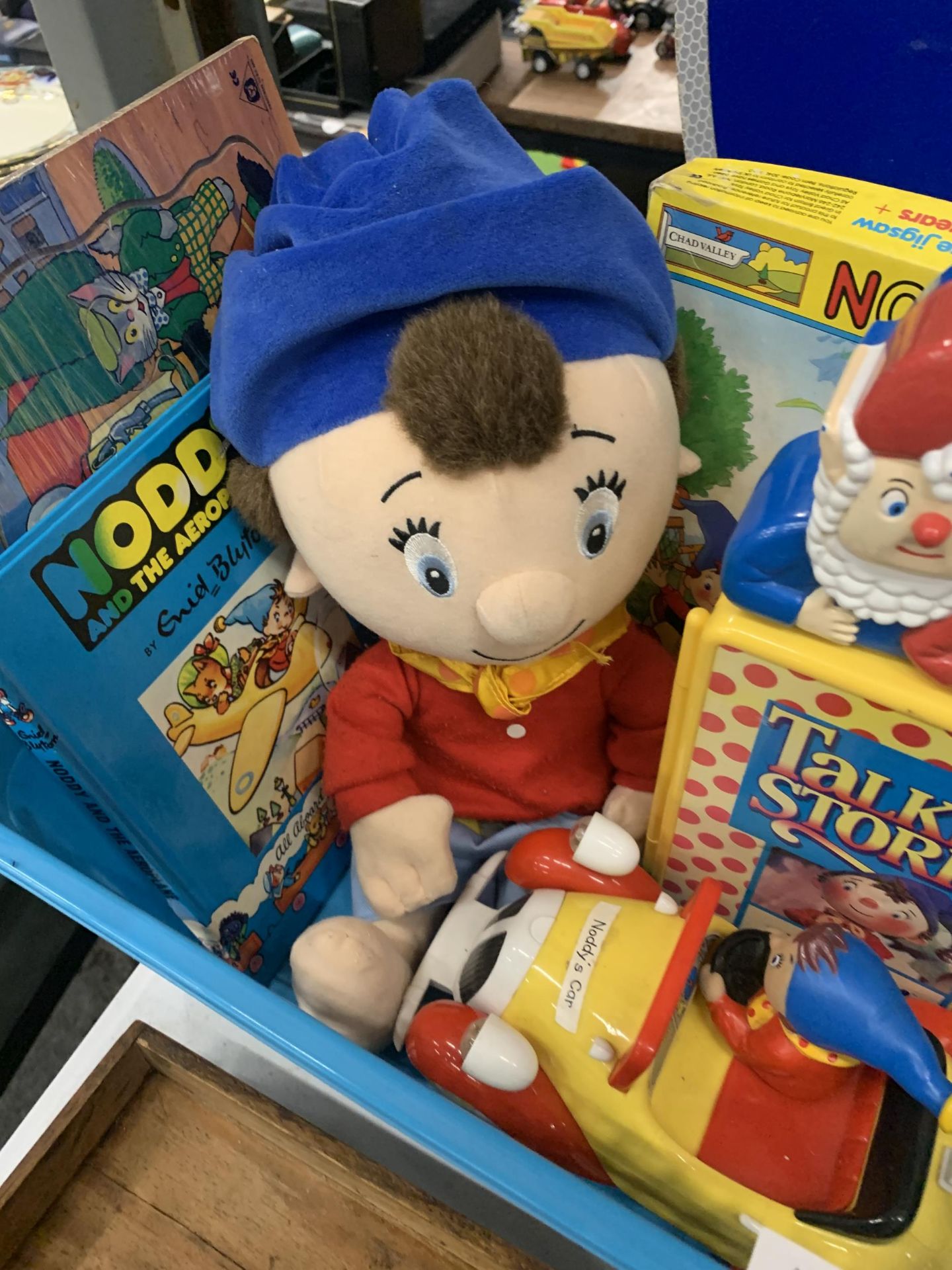 A QUANTITY OF NODDY ITEMS TO INCLUDE NODDYS CAR, PLUSH TOY, TALKING STORIES, JIGSAW, ETC., - Image 2 of 3