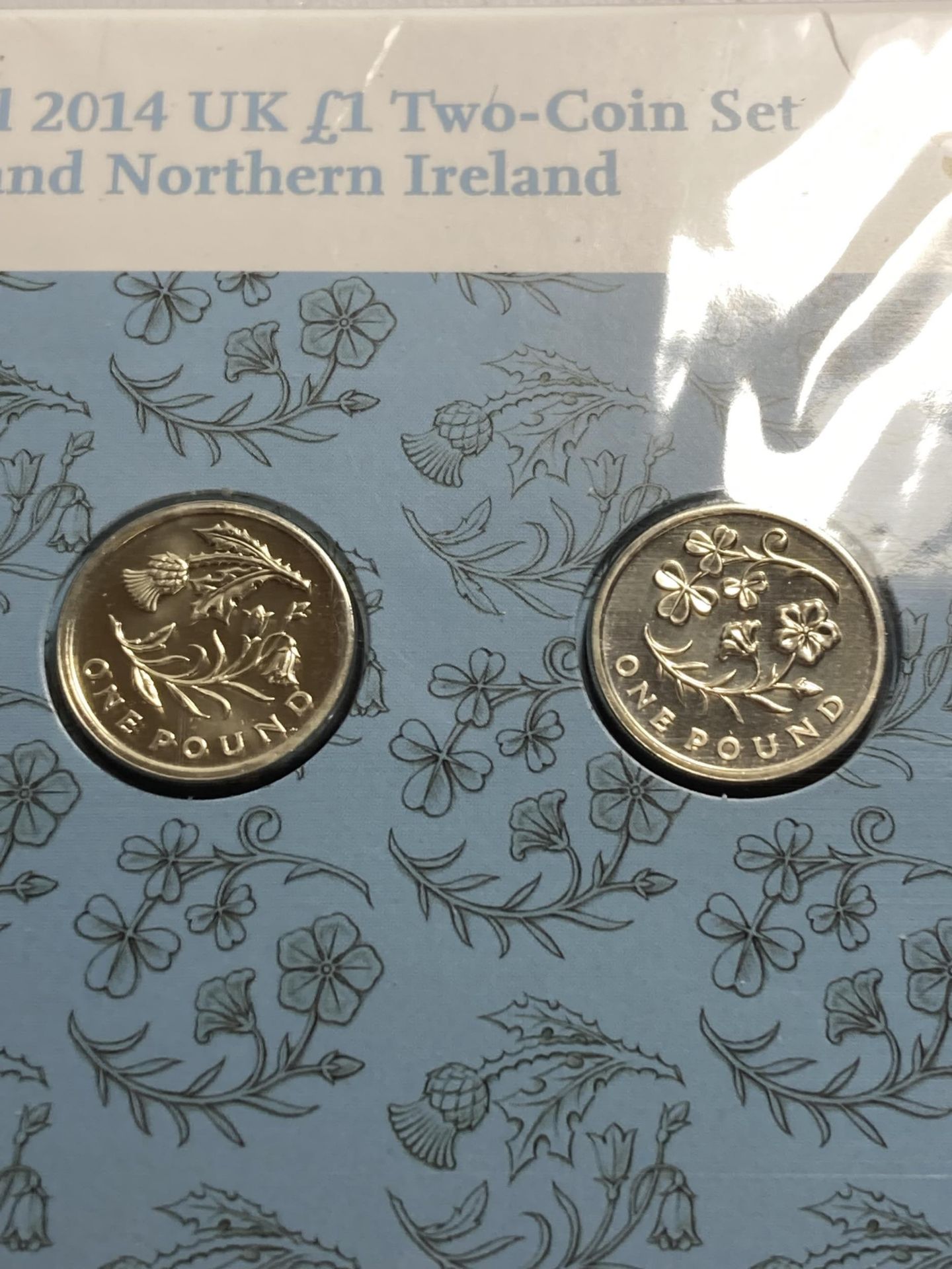 THE ROYAL MINT THE FLORAL 2014 UK £1 TWO COIN SETS SCOTLAND AND NORTHERN IRELAND - Image 2 of 2