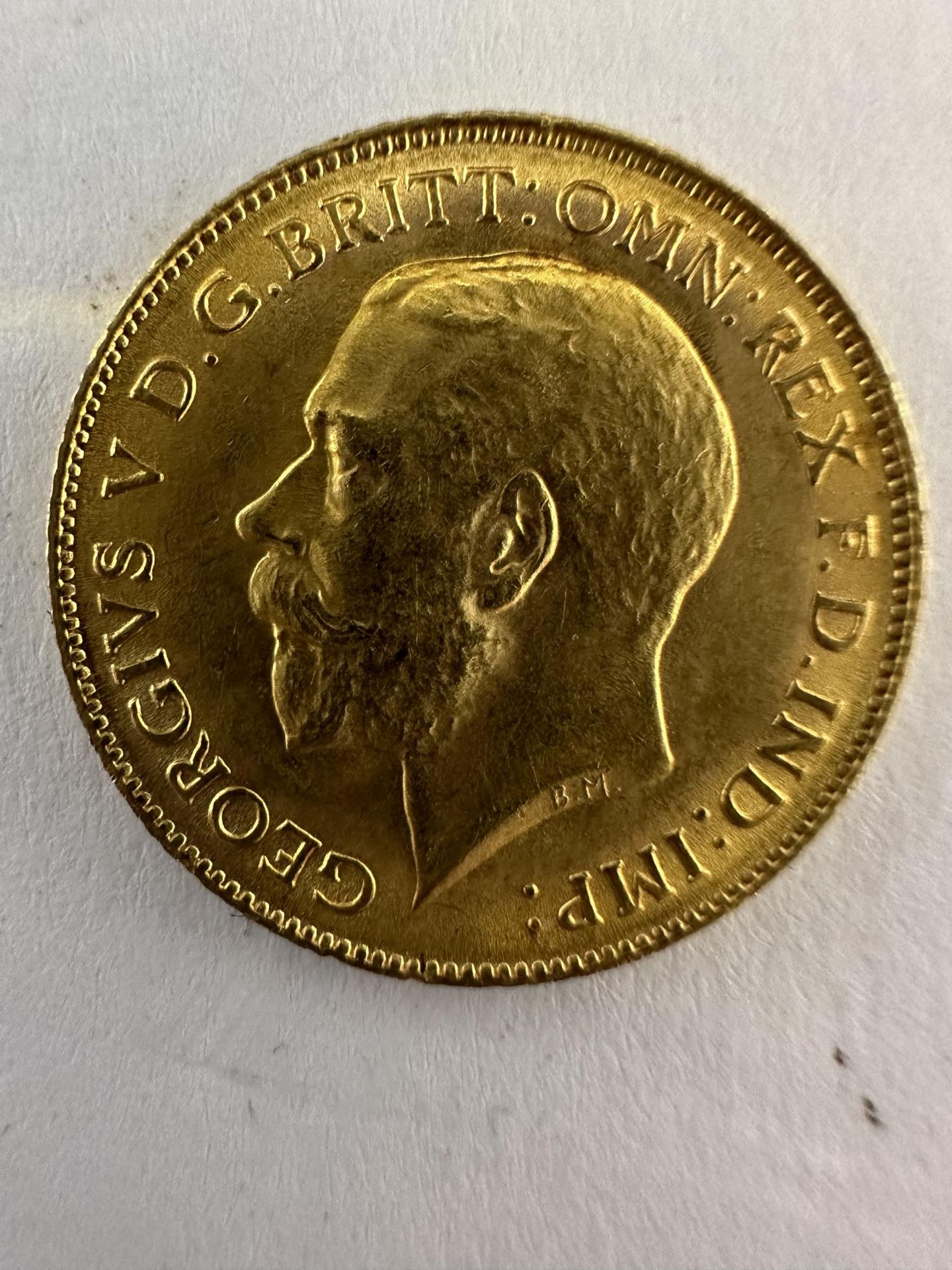 A 1915 GOLD HALF SOVEREIGN - 3.99 GRAMS - Image 2 of 2