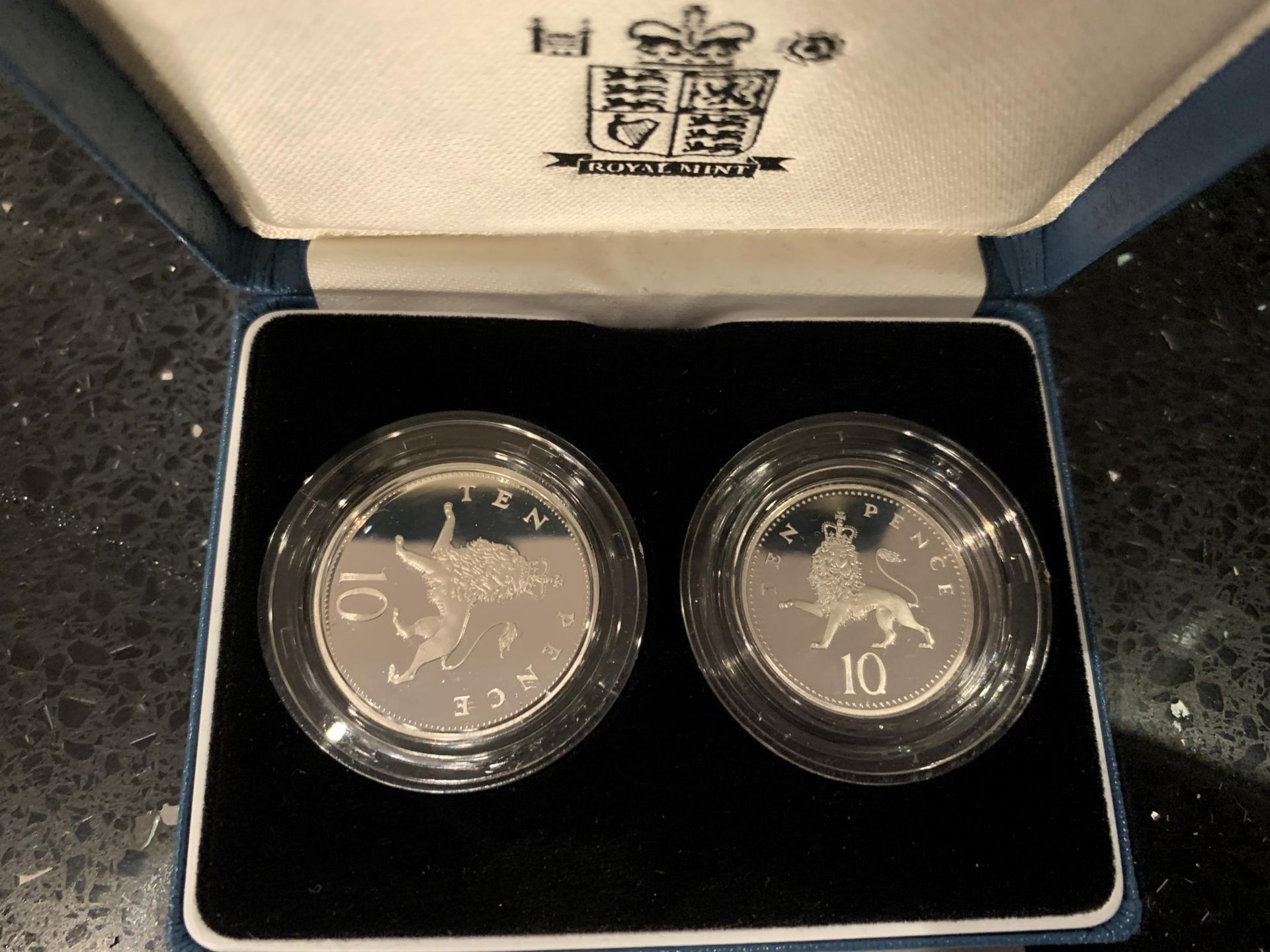 UK 1992, SILVER PROOF “TEN PENCE TWO COIN SET” . BOXED WITH COA - Bild 2 aus 3