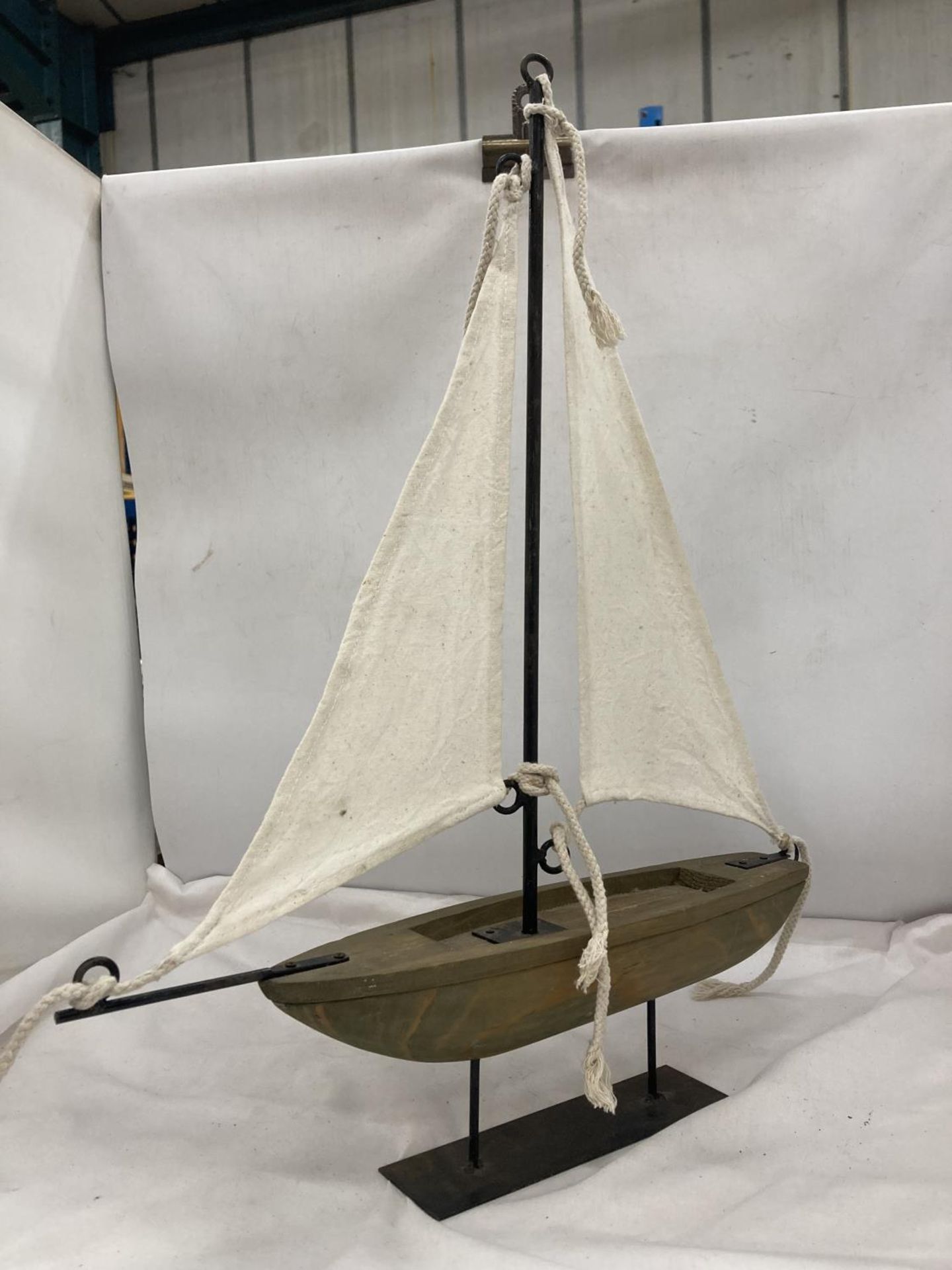 A VINTAGE WOODEN SAILING BOAT ON A DISPLAY PLINT, HEIGHT 56CM, LENGTH 46CM - Image 2 of 2