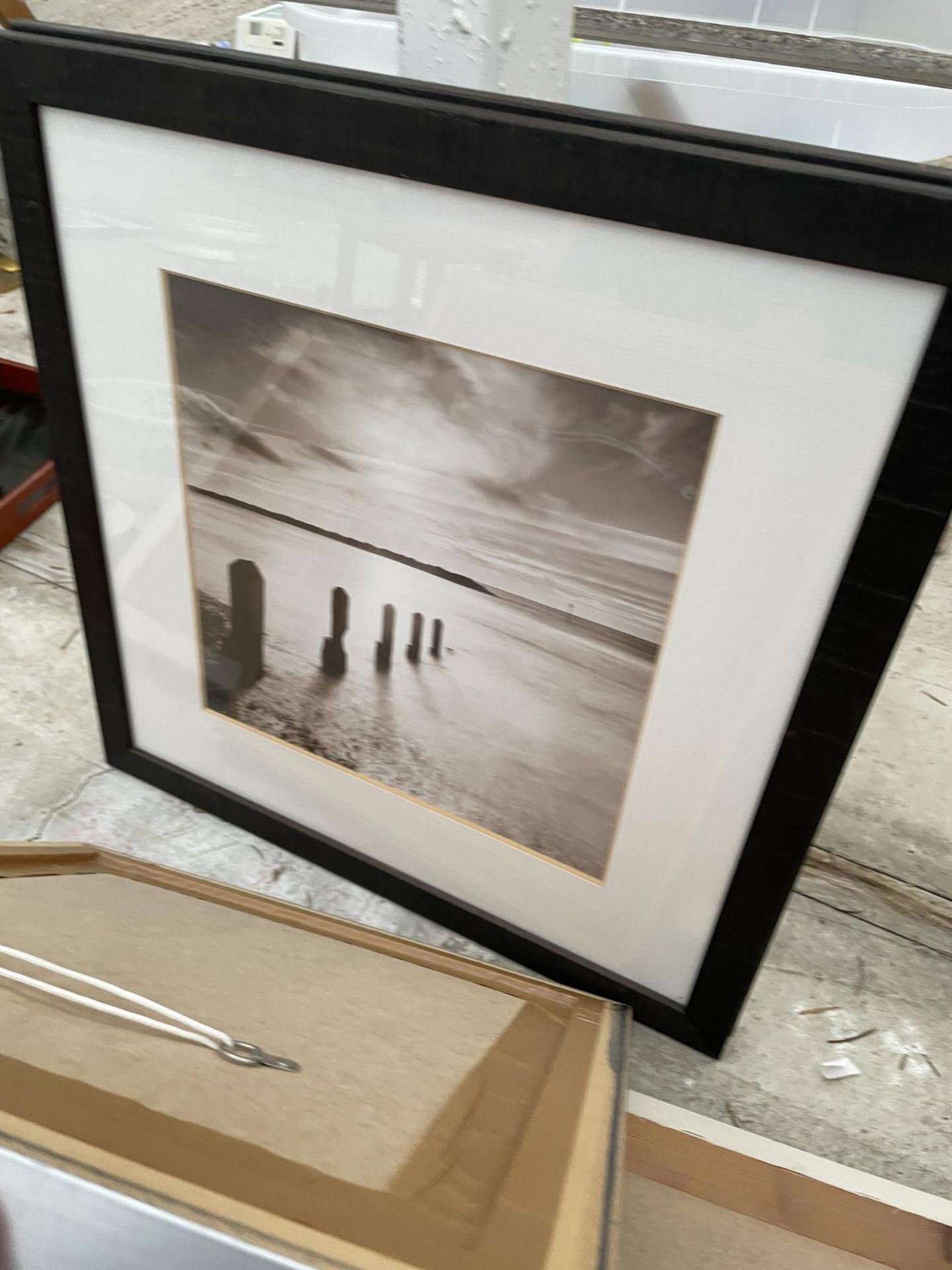 AN ASSORTMENT OF FRAMED AND UNFRAMED PRINTS - Image 6 of 6