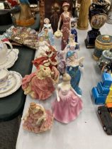A GROUP OF BONE CHINA AND FURTHER FIGURES TO INCLUDE HAMILTON, LEONARDO COLLECTIONS, ROYAL DOULTON