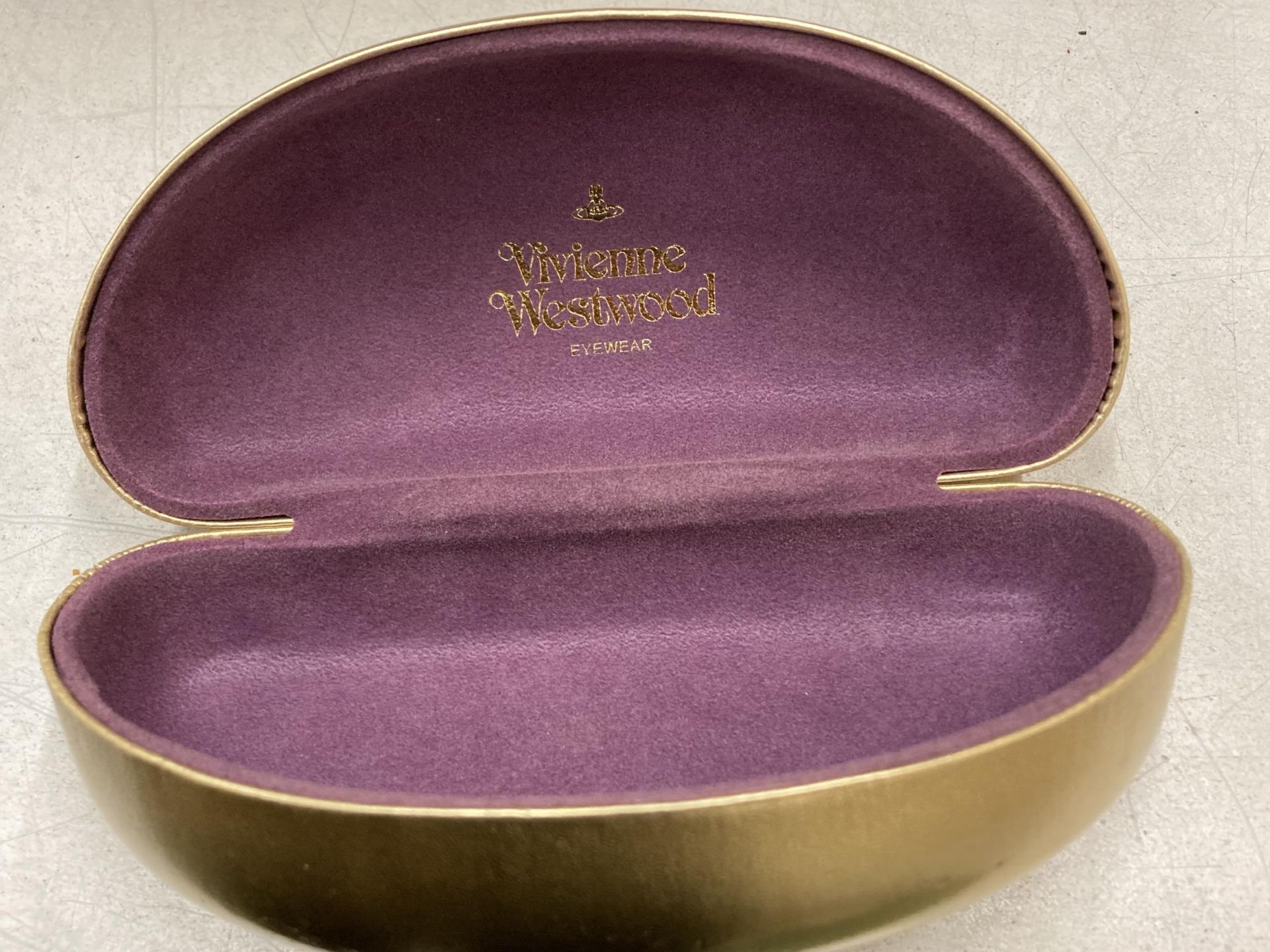 A VIVIENNE WESTWOOD DESIGNER SUNGLASSES CASE - Image 2 of 3