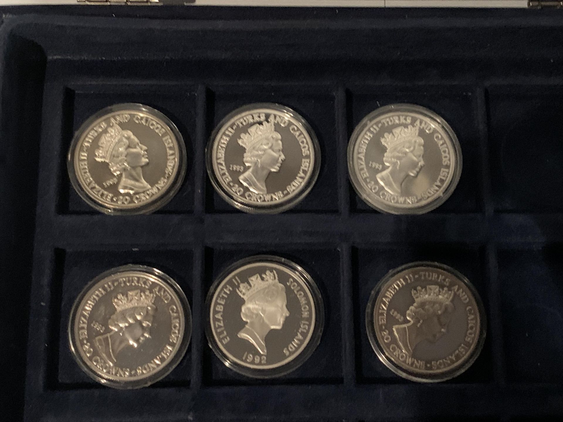 A GROUP OF 6 1953-1993 CORONATION ANNIVERSARY CROWNS . 5 ARE FROM TURKS & CAICOS AND 1 FROM THE - Image 2 of 3