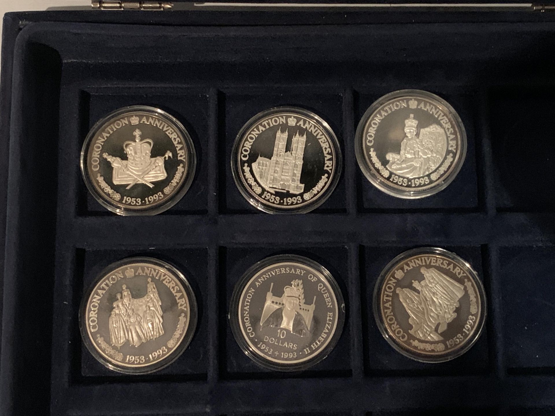 A GROUP OF 6 1953-1993 CORONATION ANNIVERSARY CROWNS . 5 ARE FROM TURKS & CAICOS AND 1 FROM THE - Image 3 of 3