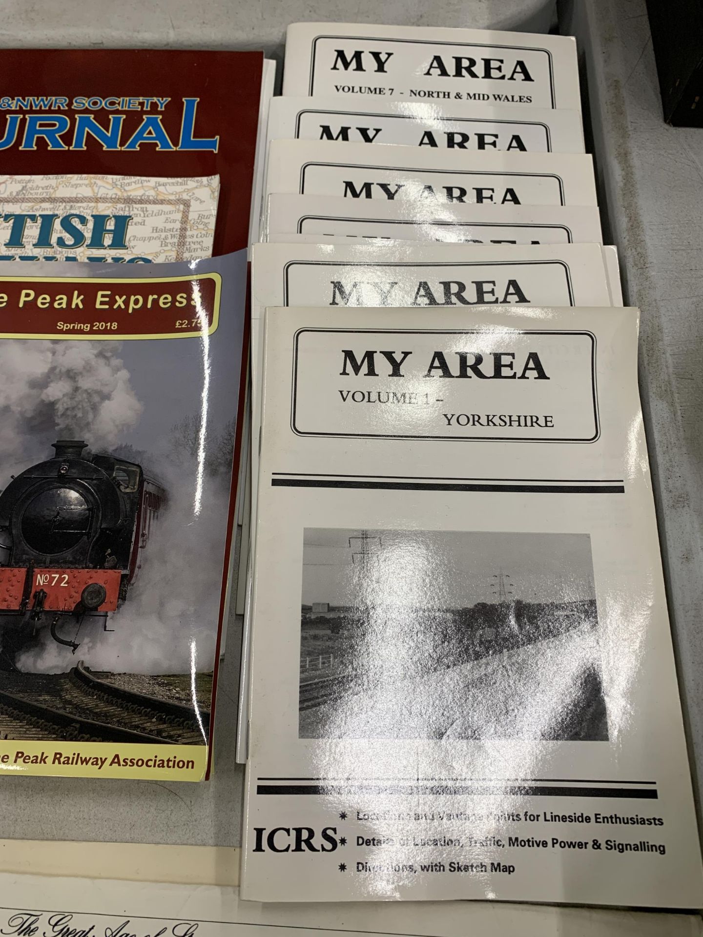 A COLLECTION OF RAILWAY RELATED ITEMS, PRINTS, BOOKS ETC - Image 3 of 6