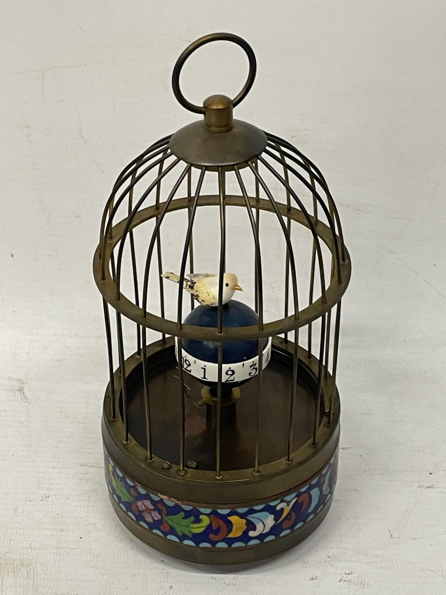 A MECHANICAL BRASS BIRD CAGE CLOCK - Image 3 of 4