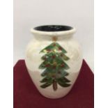 AN ANITA HARRIS HAND PAINTED AND SIGNED IN GOLD LUSTRE CHRISTMAS TREE VASE