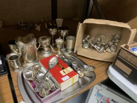 A BOX OF ASSORTED SILVER PLATED ITEMS, FLATWARE, STAINLESS STEEL TRAY ETC